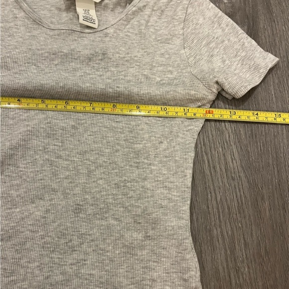 H&M Basic Gray Top Size XS - Picture 5 of 5